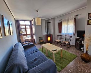 Living room of Flat to rent in Mora de Rubielos  with Heating, Terrace and Furnished