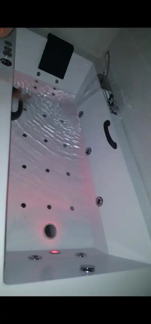 Bathroom of Flat for sale in Castellví de Rosanes  with Storage room, Swimming Pool and Furnished