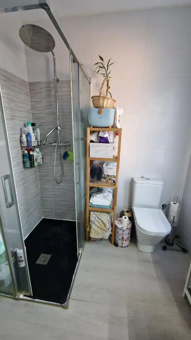 Bathroom of Flat for sale in Castellví de Rosanes  with Storage room, Swimming Pool and Furnished