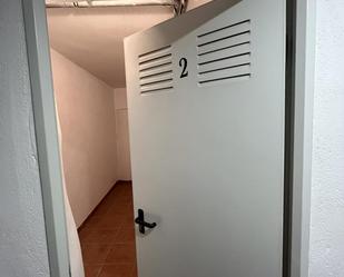 Box room to rent in  Madrid Capital