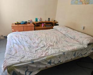Dormitori de Apartament per a compartir en Paterna amb Terrassa, Moblat i Forn
