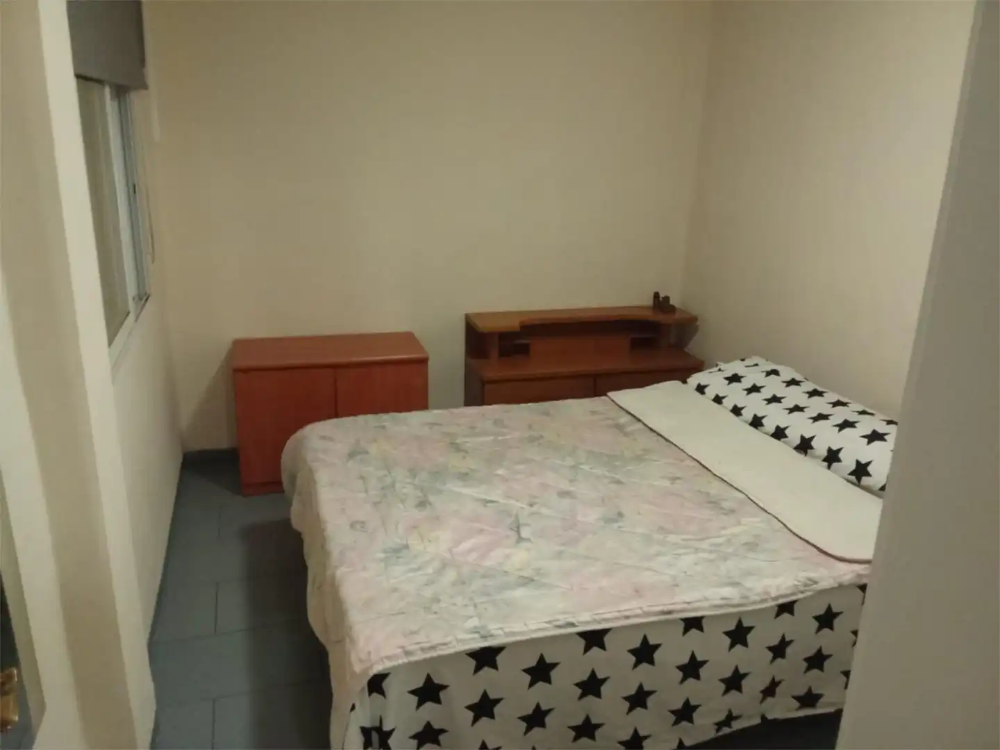 Room in Carrer de Salvador Giner, 25, Centro Ciudad Room in Carrer de Salvador Giner, 25, Centro Ciudad