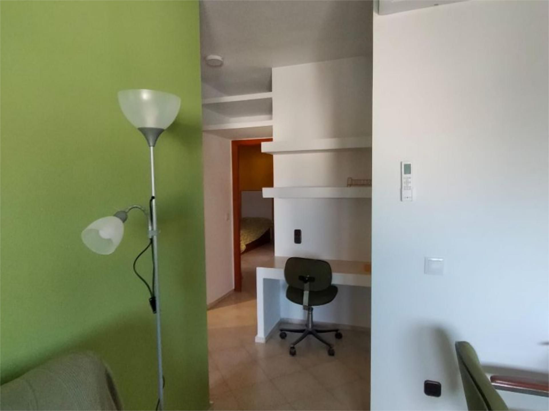 Flat to rent in Calle Félix Valverde Lillo, 8, Centro