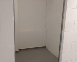 Box room to rent in Santa Coloma de Gramenet