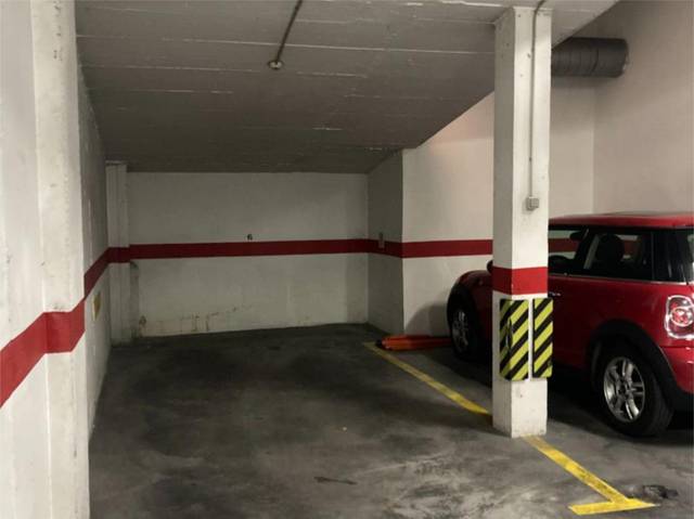 Garaje en Alquiler en Calle Ruiz Hidalgo, 2 en El Carmen