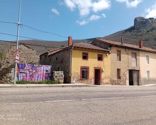 Exterior view of Single-family semi-detached for sale in La Robla   with Storage room