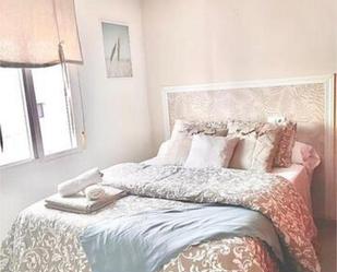 Dormitori de Apartament de lloguer en El Puerto de Santa María amb Calefacció i Moblat