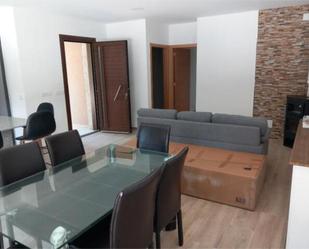 Sala d'estar de Casa adosada de lloguer en Tui amb Jardí privat
