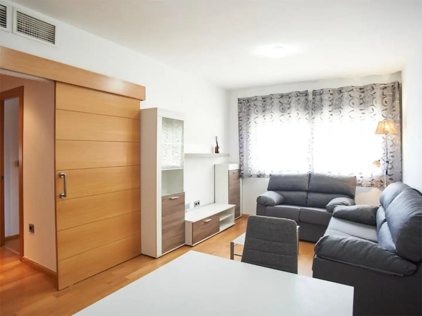 Sala de estar de Piso de alquiler en Armilla con Aire acondicionado, Calefacción y Parquet