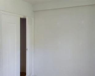 Bedroom of Flat to rent in  Madrid Capital  with Air Conditioner, Heating and Private garden