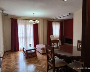 Living room of Flat to rent in Alcalá de Henares  with Air Conditioner and Balcony