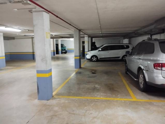 Garaje en Alquiler en Rúa de Constantino Limia Nogueira, 5 en Castiñeiriño - Cruceiro de Sar