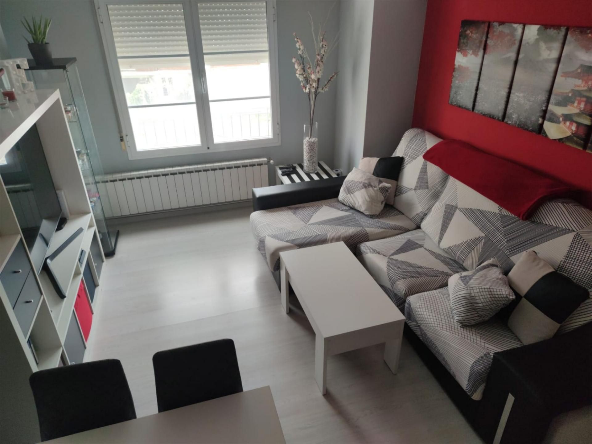 Living room of Flat for sale in Azuqueca de Henares  with Air Conditioner, Heating and Parquet flooring