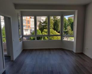 Bedroom of Flat to rent in Lugo Capital  with Heating, Parquet flooring and Terrace