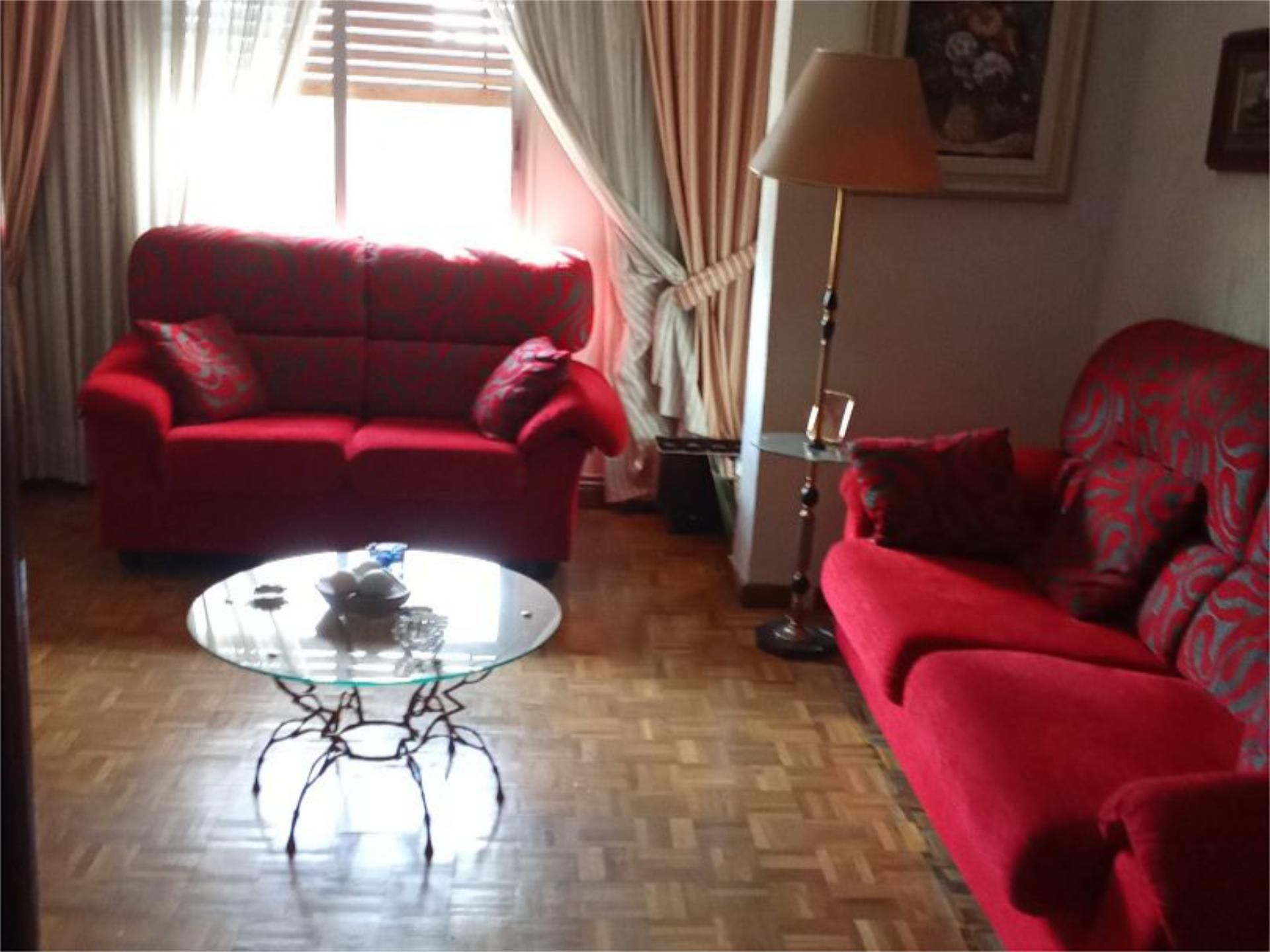 Sala d'estar de Pis en venda en  Madrid Capital amb Aire condicionat, Calefacció i Parquet