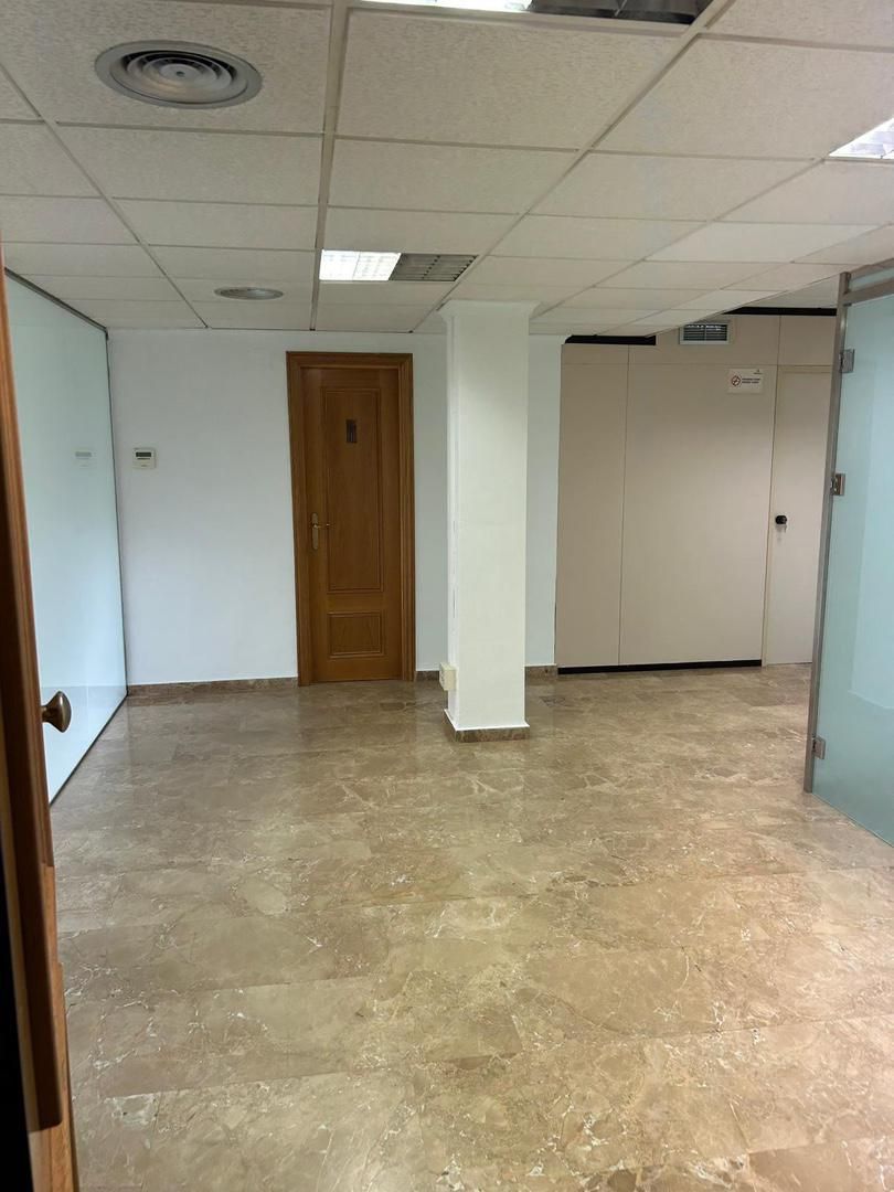 Office to rent in  Valencia Capital