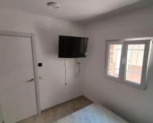 Dormitori de Casa o xalet per a compartir en  Madrid Capital amb Traster, Moblat i Videoporter