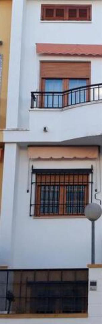 Vista exterior de Casa o xalet de lloguer en Villanueva de la Serena amb Calefacció, Terrassa i Traster
