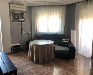 Sala d'estar de Pis de lloguer en Hellín amb Calefacció, Moblat i Es permeten mascotes