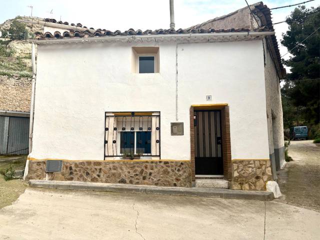 Piso en Alquiler en Calle Barranco, 9 en Urrea de Jalón