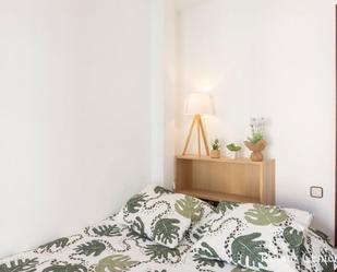 Bedroom of Flat to share in L'Hospitalet de Llobregat  with Heating, Furnished and Balcony