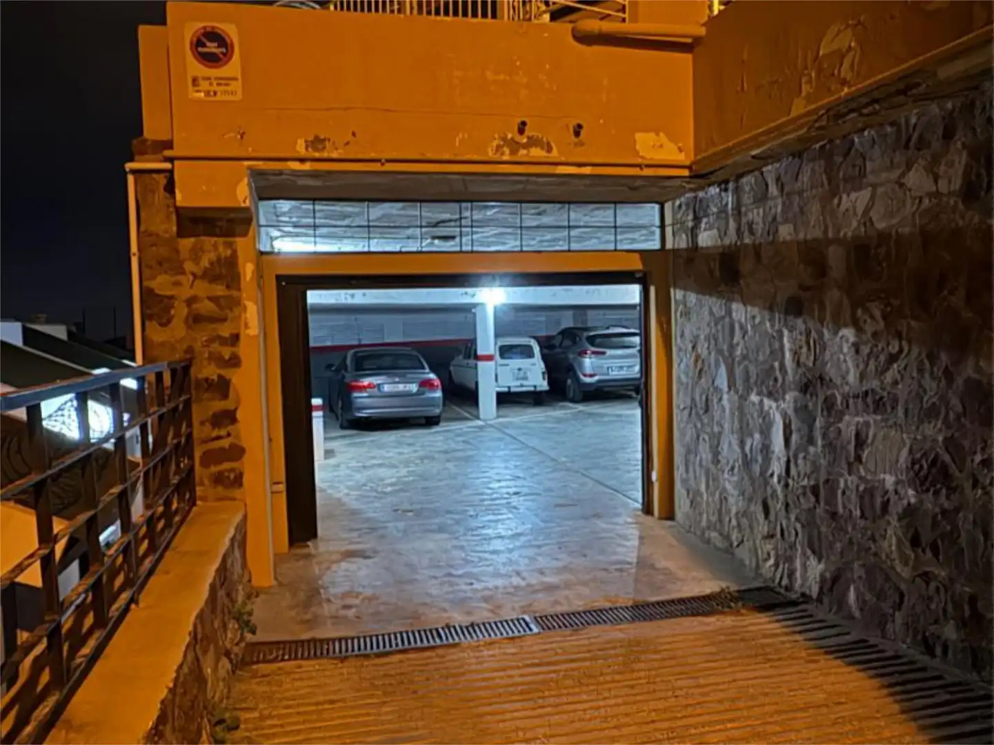 Garaje en venta en Paseo de la Sierra, 36, Cerrado de Calderón - Hacienda Paredes Parking de Garaje en venta en Málaga