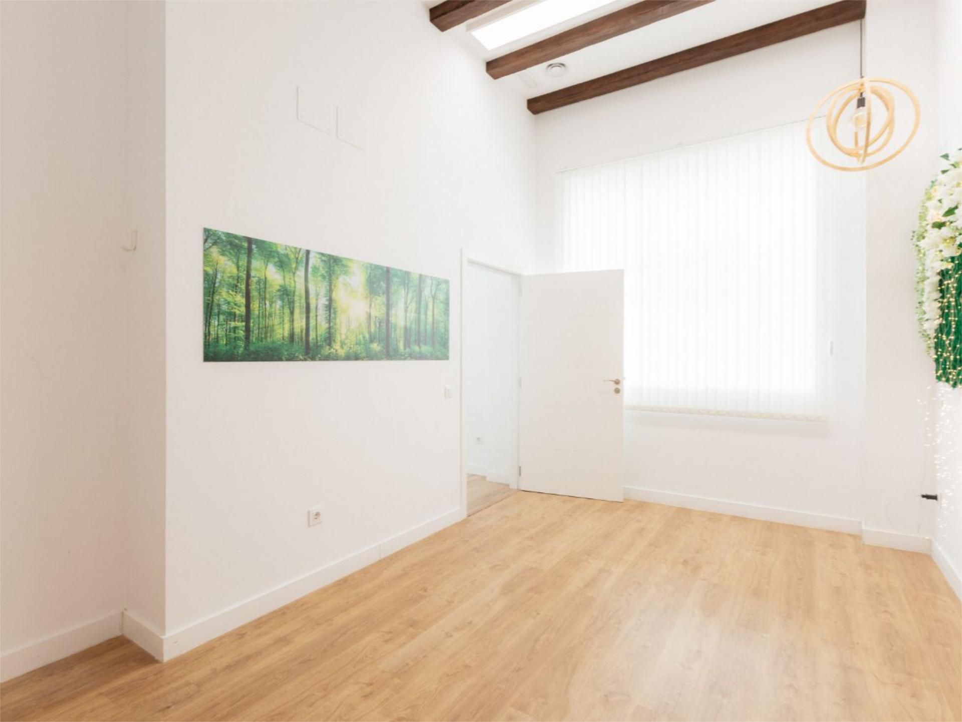 Premises to rent in  Valencia Capital  with Air Conditioner and Parquet flooring