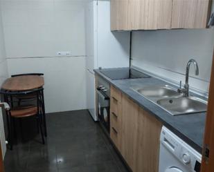 Cuina de Dúplex de lloguer en Miguelturra amb Aire condicionat, Calefacció i Parquet