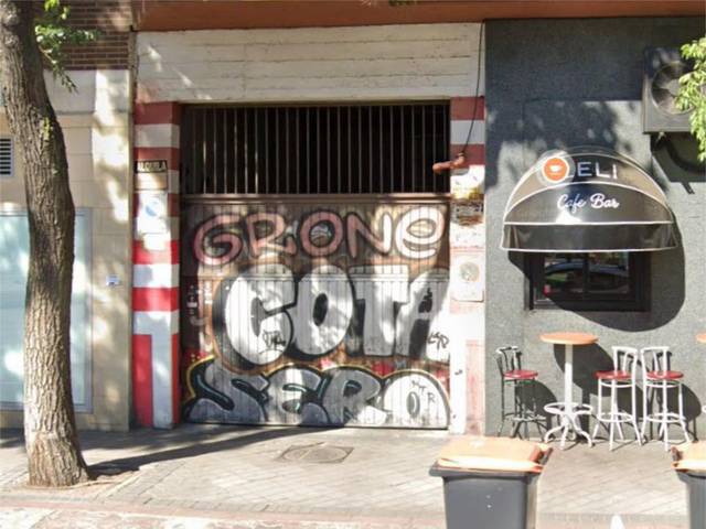 Garaje en Alquiler en Calle de los Hermanos García Noblejas, 26 en Pueblo Nuevo