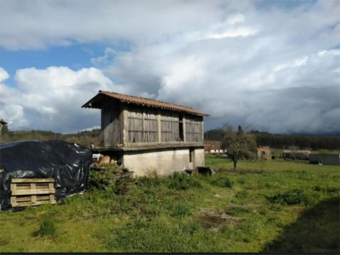 Casa adosada en venta en Touro