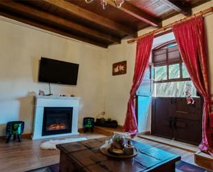 Living room of Flat for sale in Teror  with Furnished
