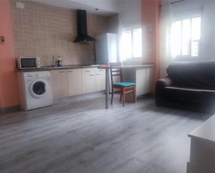Kitchen of Flat to rent in  Sevilla Capital  with Air Conditioner, Heating and Furnished