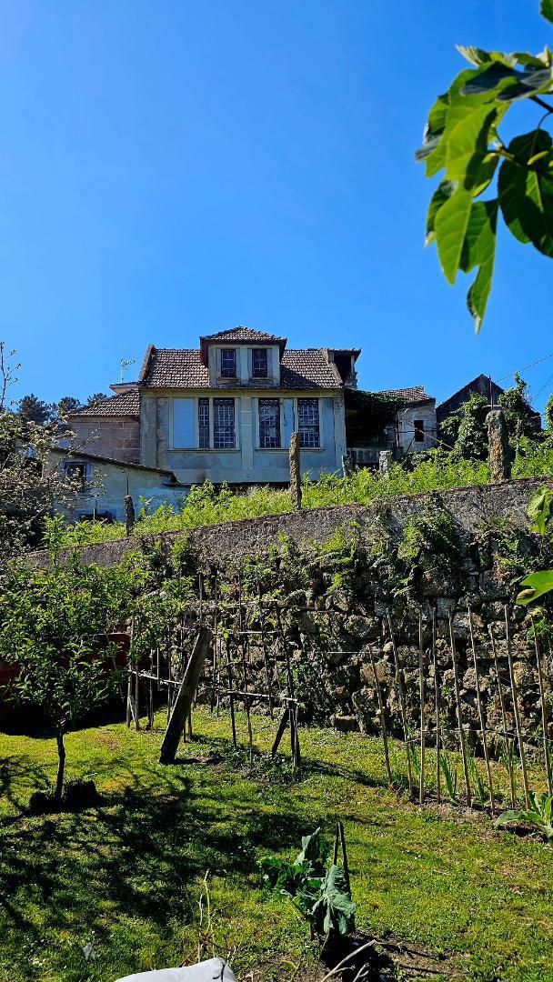 Außenansicht von Country house zum verkauf in Crecente mit Privatgarten, Terrasse und Abstellraum