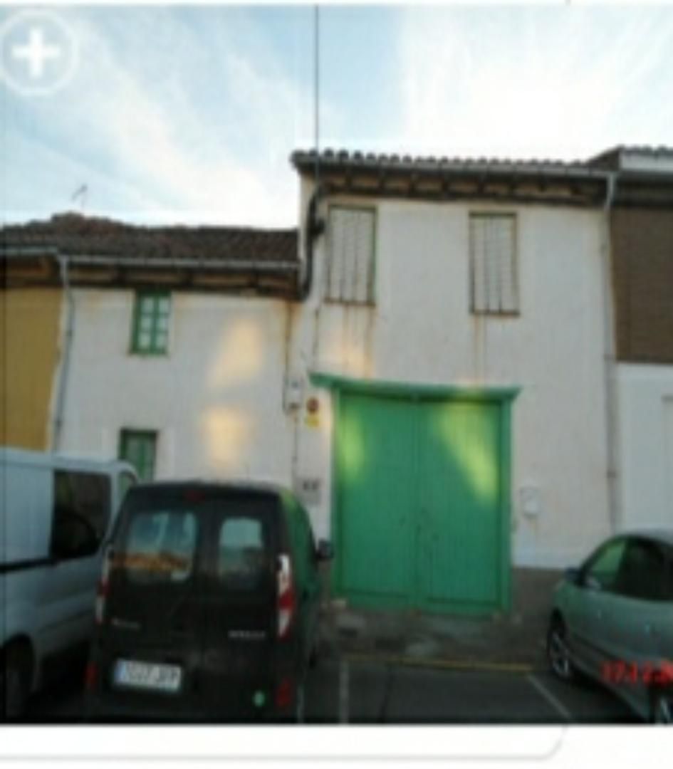 Vista exterior de Casa adosada en venda en Villaquilambre
