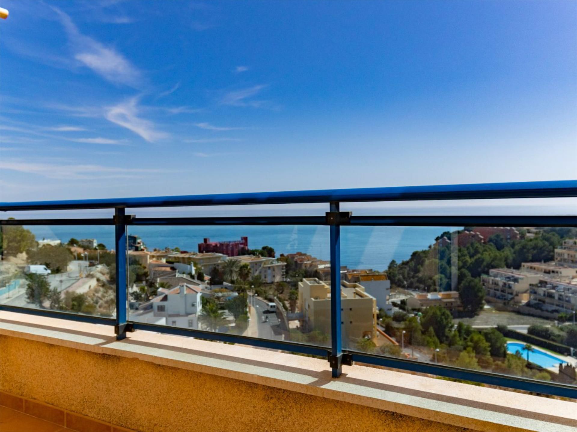 Vista exterior de Pis en venda en Calpe / Calp amb Aire condicionat, Calefacció i Jardí privat