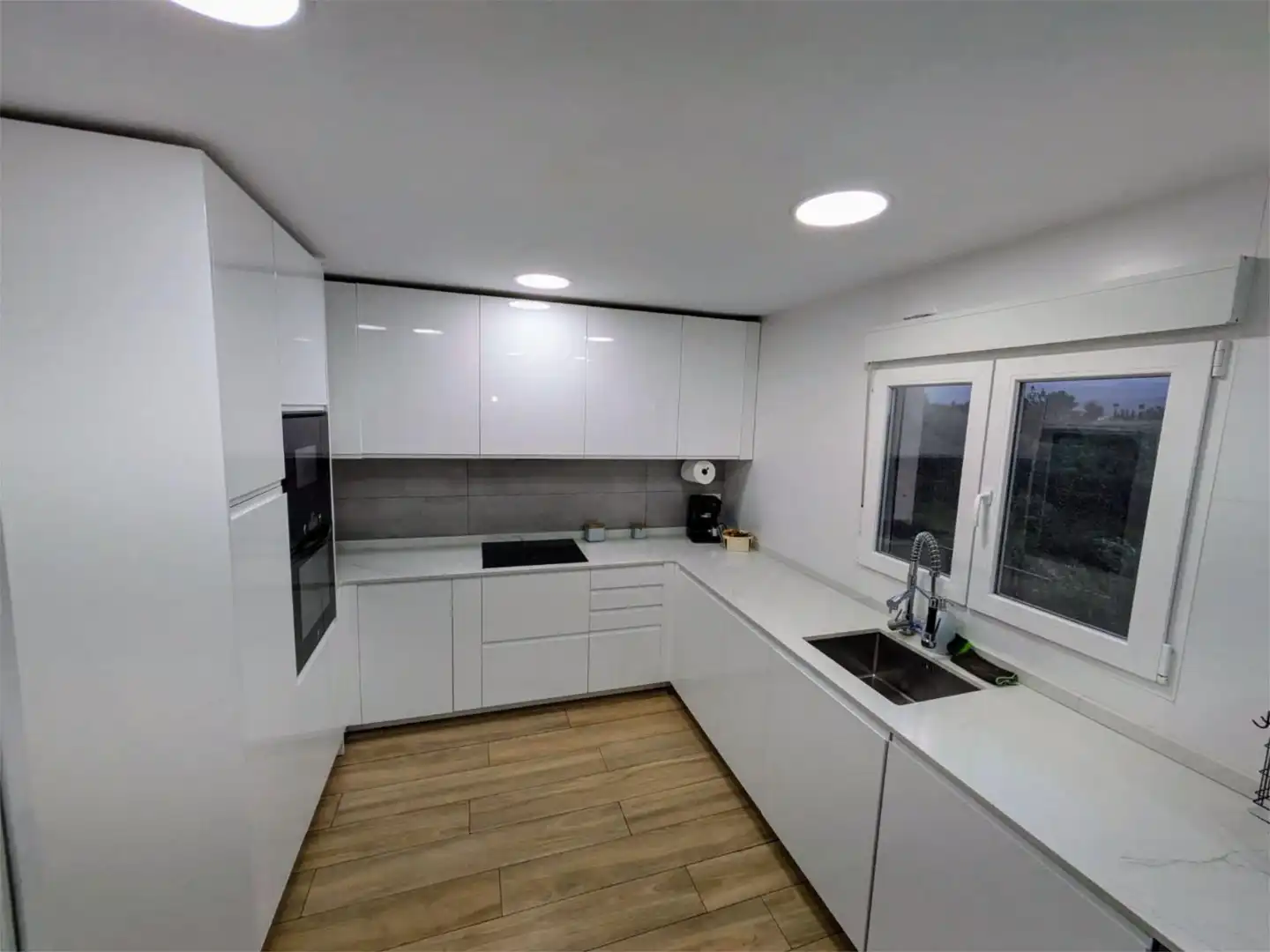 Wohnung zum Verkauf in Calle Alcora S N 83, 10, Estación - Universidad Küche von Wohnung zum Verkauf in Castellón de la Plana / Castelló de la Plana mit Klimaanlage, Privatgarten und Terrasse