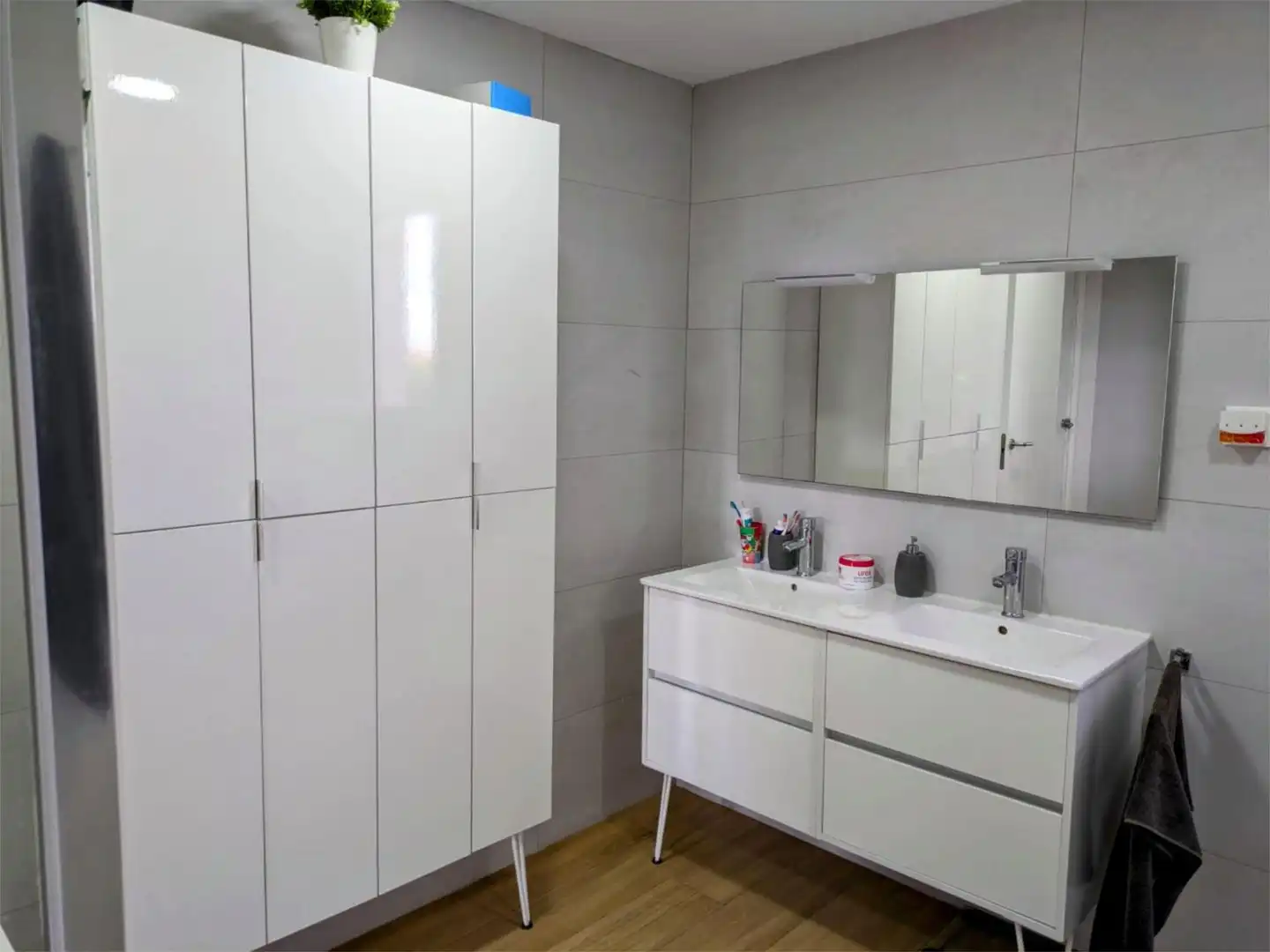 Wohnung zum Verkauf in Calle Alcora S N 83, 10, Estación - Universidad Badezimmer von Wohnung zum Verkauf in Castellón de la Plana / Castelló de la Plana mit Klimaanlage, Privatgarten und Terrasse