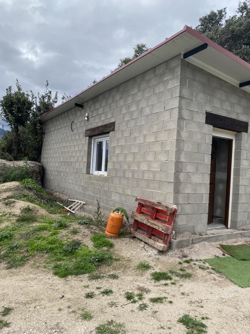 Vista exterior de Finca rústica en venda en Miraflores de la Sierra