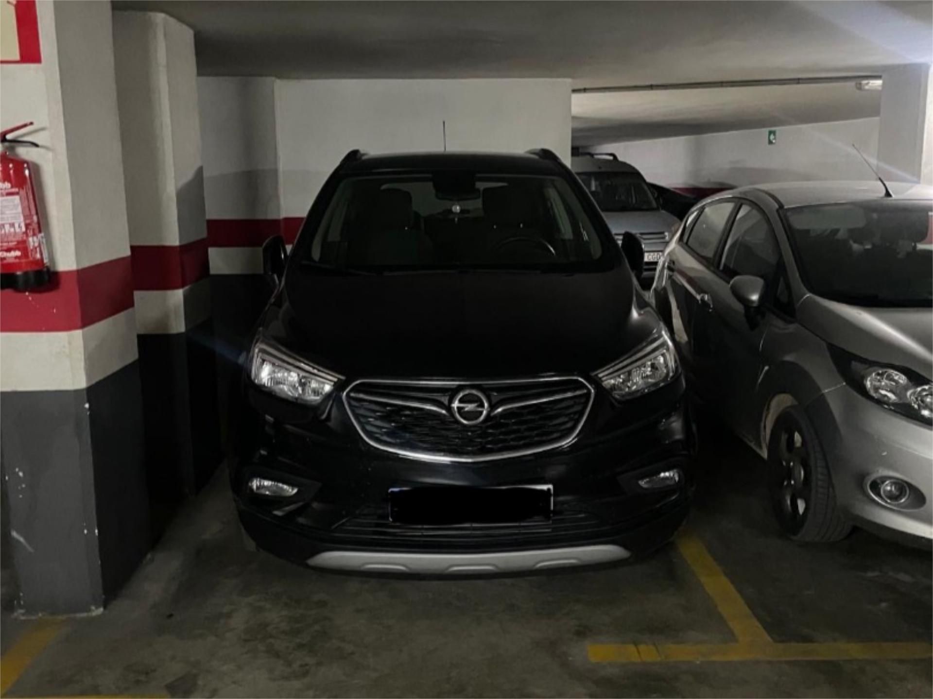 Parking of Garage to rent in Burjassot