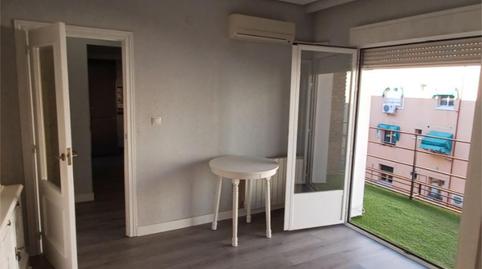 Photo 2 of Flat to rent in Calle de Nuestra Señora de Guadalupe, 17, Guindalera, Madrid