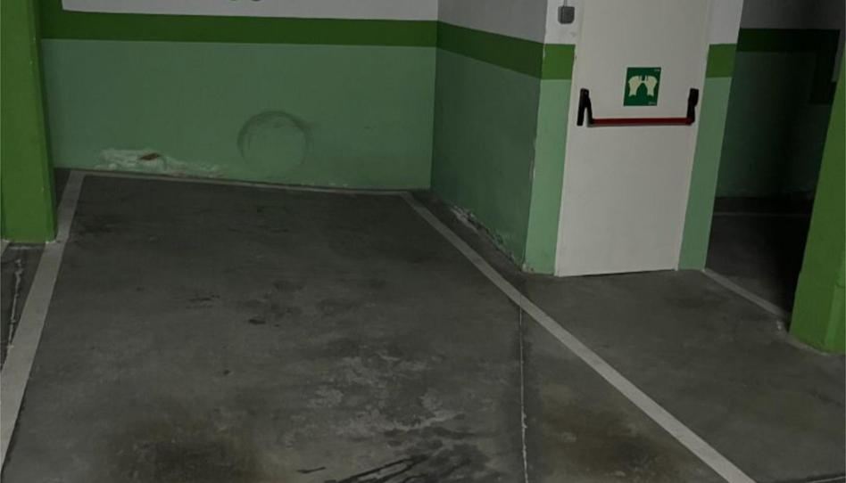 Photo 1 of Garage to rent in Calle de Clara Campoamor, 7, Santa Teresa, Madrid