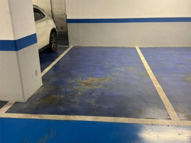 Garaje en Alquiler en Plaza Jesús el Rico, 1 en La Victoria