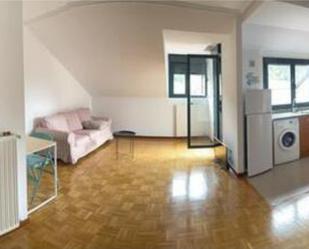 Sala d'estar de Pis de lloguer en Corvera de Asturias amb Calefacció, Terrassa i Moblat