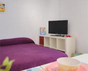 Dormitori de Apartament en venda en San Bartolomé de Tirajana amb Piscina
