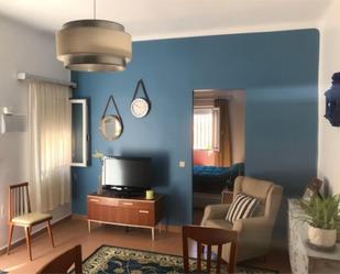 Living room of Flat for sale in  Madrid Capital  with Private garden, Terrace and Furnished