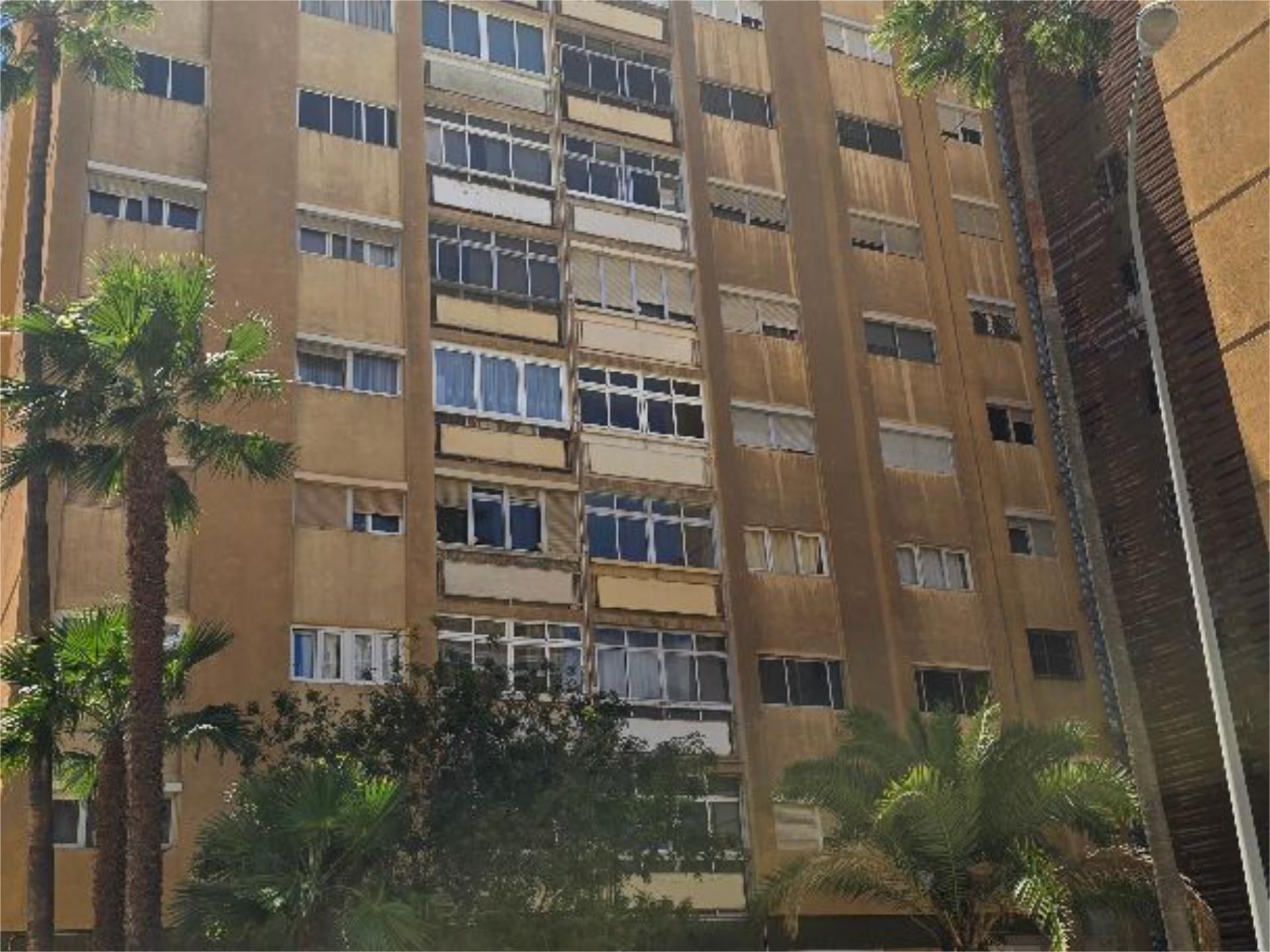 Vista exterior de Pis en venda en Las Palmas de Gran Canaria amb Balcó