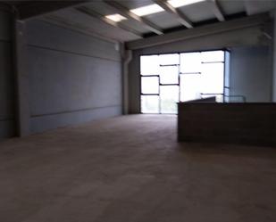 Nau industrial de lloguer en Vilanova i la Geltrú
