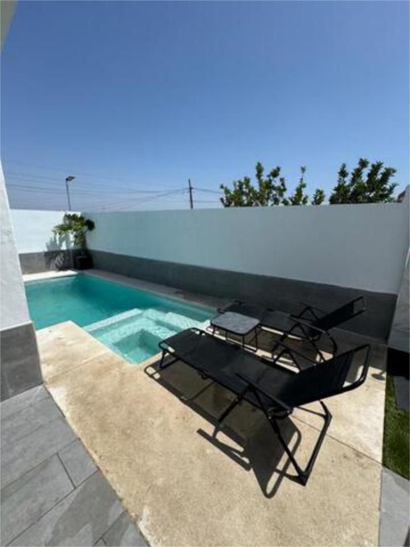 Swimming pool of Single-family semi-detached for sale in El Puerto de Santa María  with Private garden, Swimming Pool and Furnished