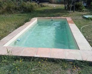 Piscina de Casa o xalet de lloguer en Castilblanco de los Arroyos amb Piscina
