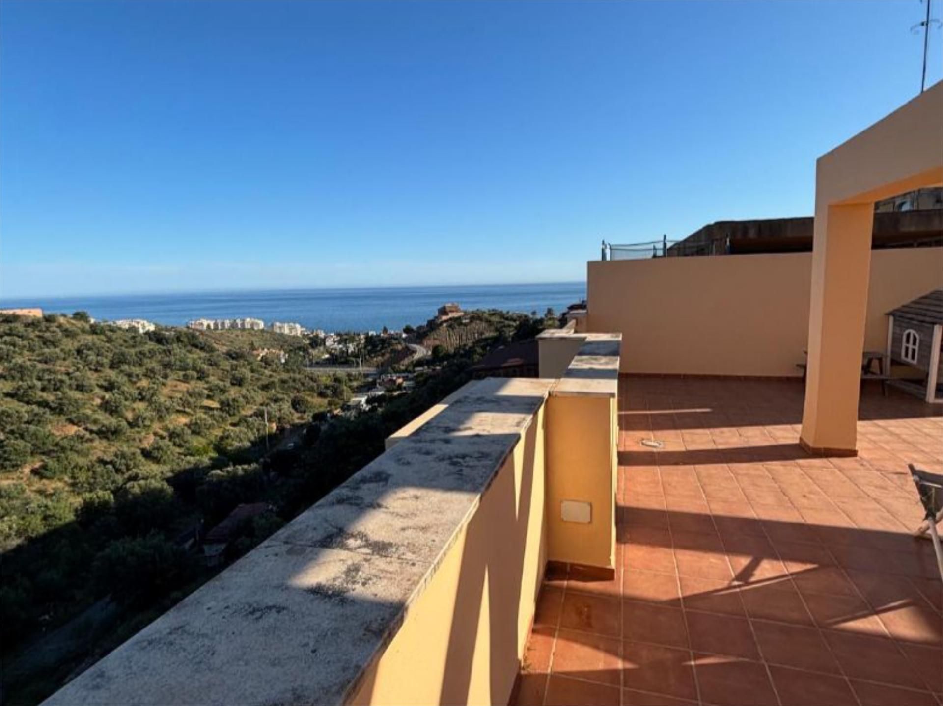 Terrassa de Àtic en venda en Rincón de la Victoria amb Aire condicionat, Jardí privat i Terrassa